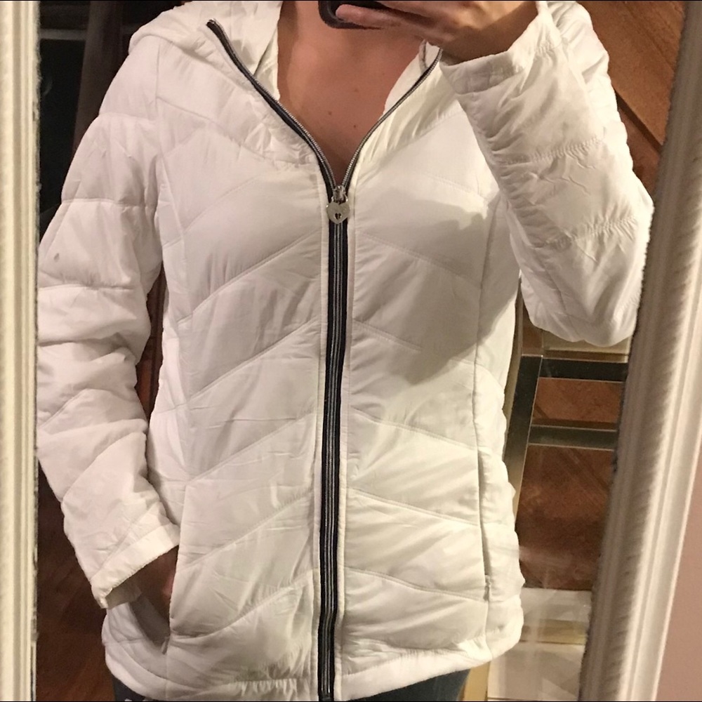 Soft & light hooded white quilted packable jacket